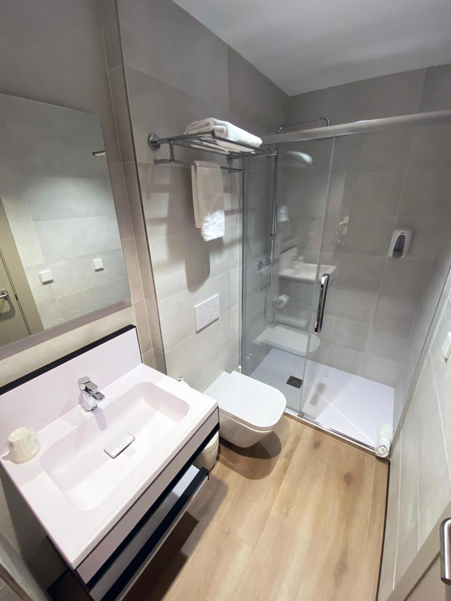 Hotel Bestprice Валенсія Екстер'єр фото